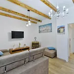 Apartman Crno *