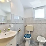 Crno Apartman *