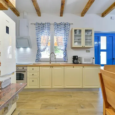Crno Apartman Zadar