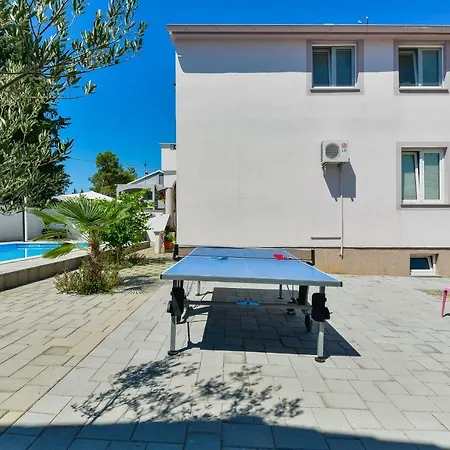 Apartman Crno *